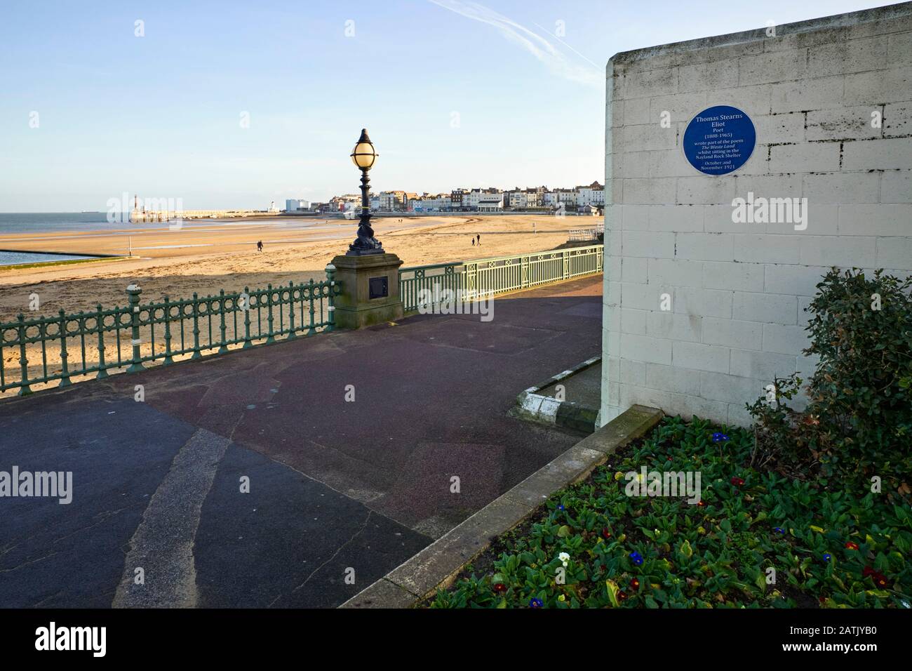 Der Blick auf den Strand von Margate, wie er von T S Eliot beim Verfassen seines Gedichts The Waste Land im November 1921 gesehen wurde Stockfoto