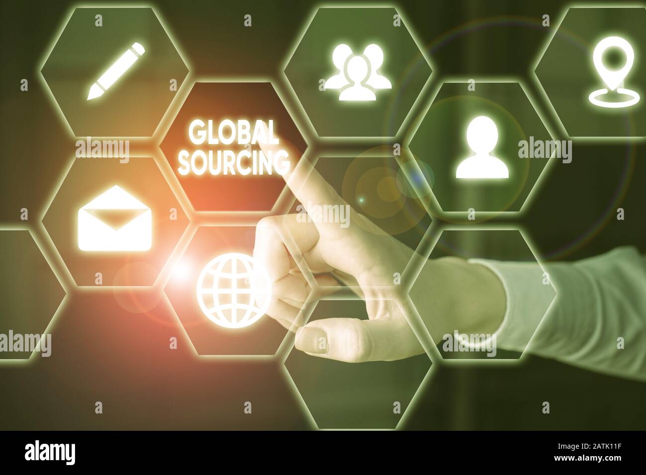 Word Writing Text Global Sourcing. Geschäftsfoto, auf dem die Praxis der Suche nach Waren und Dienstleistungen über einen Rahmen hinaus gezeigt wird Stockfoto