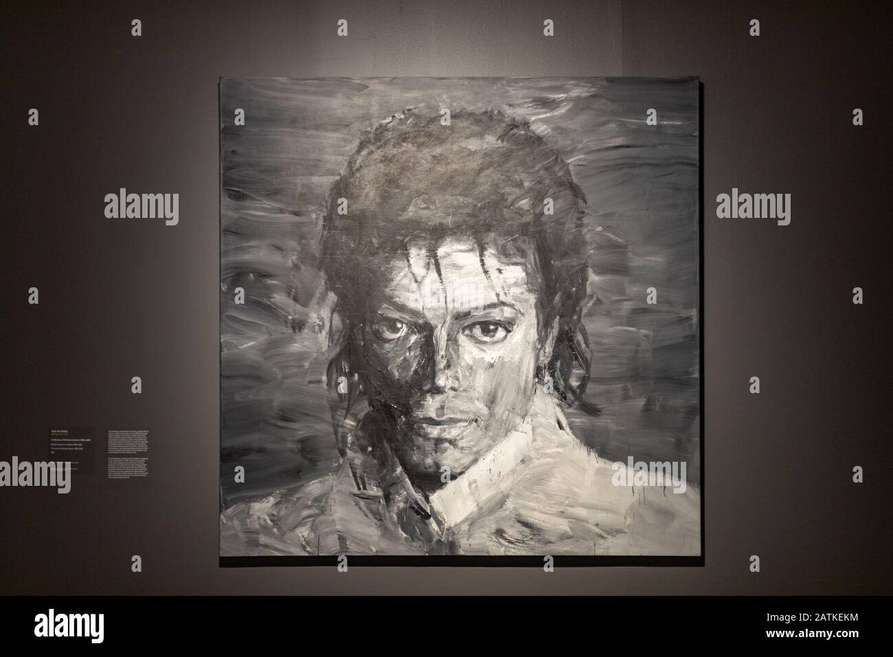In Erinnerung an Michael Jackson, Öl auf Leinwand von Yan Pei-Ming, auf der Wandausstellung in EMMA (Espoo Museum of Modern Art). Espoo, Finnland. Stockfoto