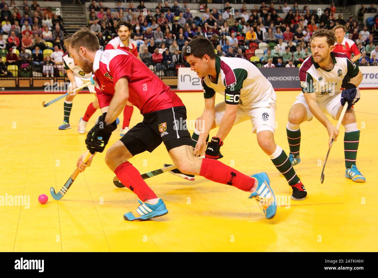 London, Großbritannien - 2. Februar 2020 Barry MIDDLETON, Holcombe übt Druck im Herrenfinale der Jaffa Super 6 in der Copper Box Arena Queen El aus Stockfoto