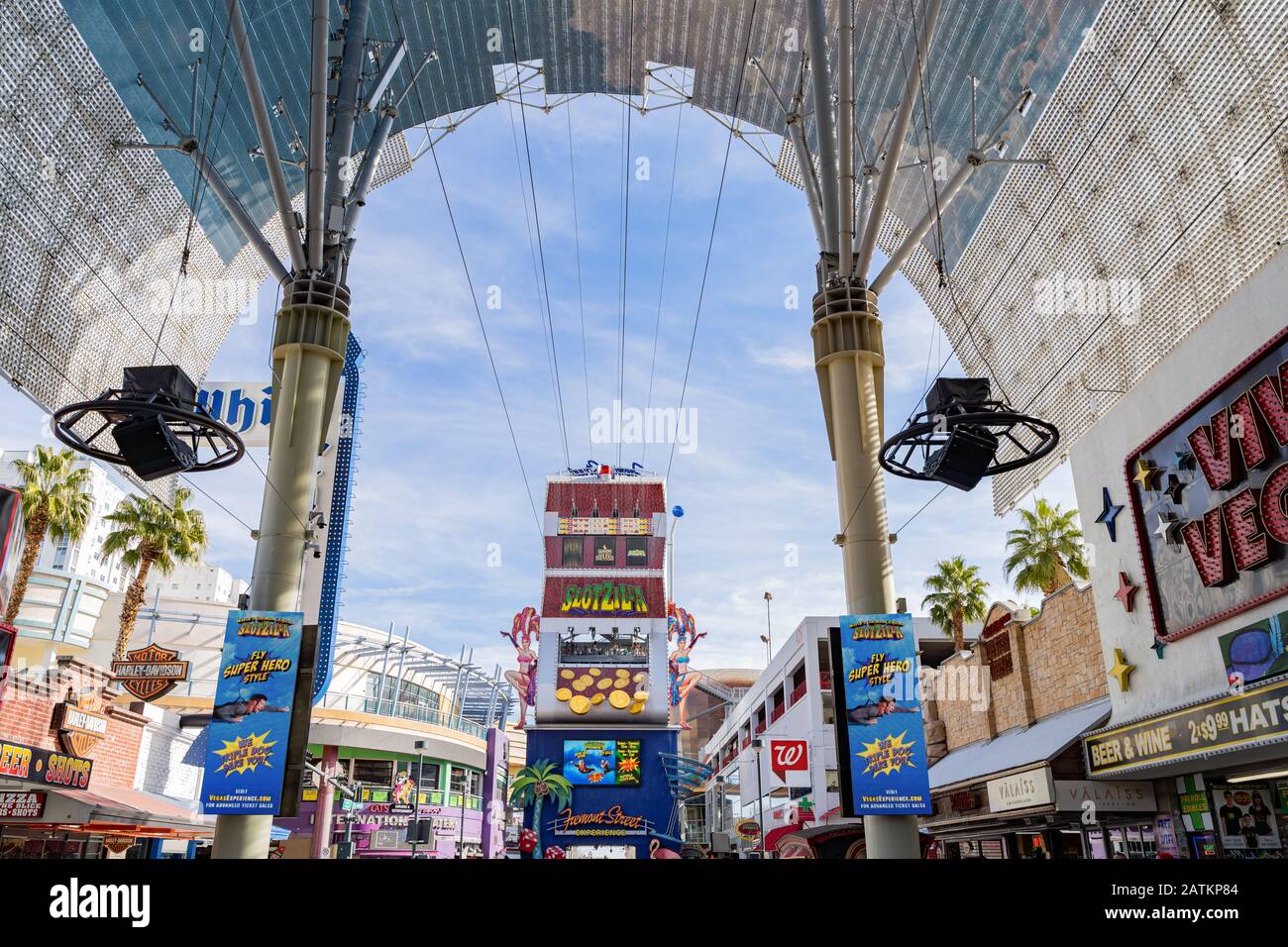 Las Vegas, 25. Januar: Blick auf die berühmte Fremont Street am 25. JANUAR 2020 in Las Vegas, Nevada Stockfoto