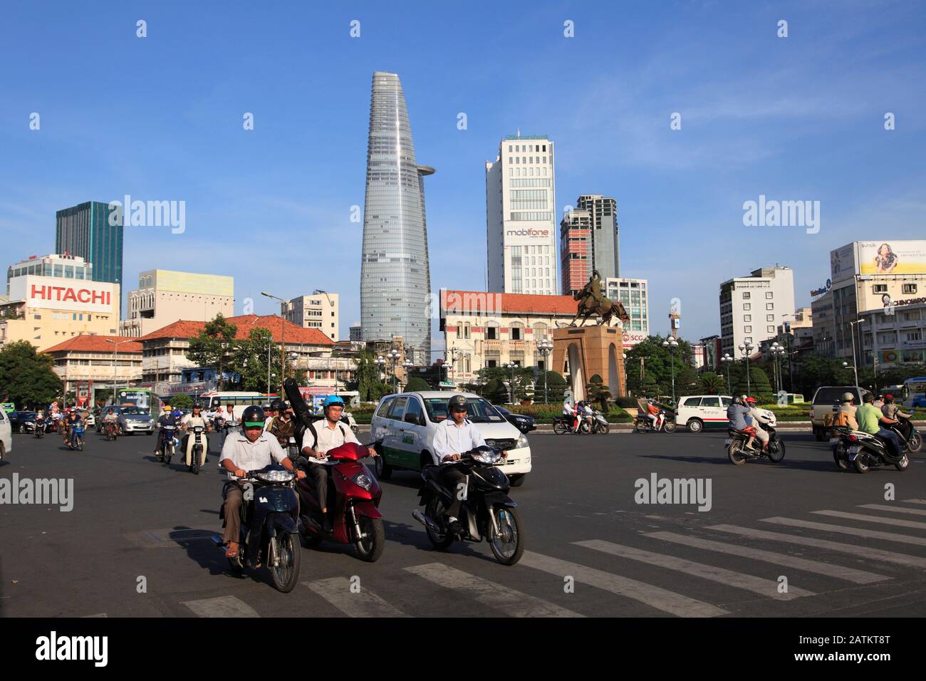 Tran Nguyen Han Kreisverkehr, Bitexco Financial Tower, Ho-Chi-Minh-Stadt, Saigon, Vietnam, Südost-Asien, Asien Stockfoto