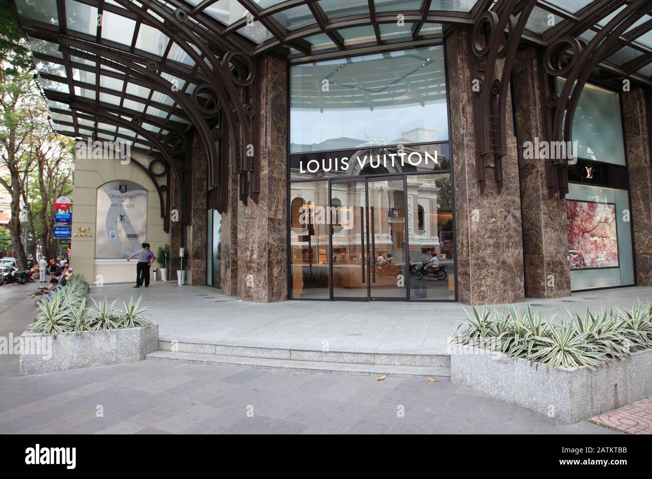 Louis Vuitton, Dong Khoi Street, Gehobenes Einkaufsviertel, Ho-Chi-Minh-Stadt, Saigon, Vietnam, Asien Stockfoto