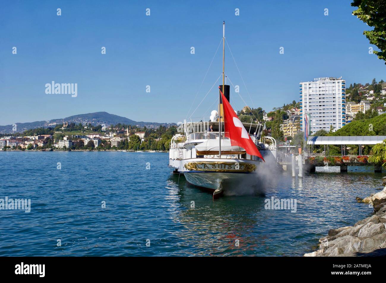 Dampfer "La Suisse", Genfersee, Montreux, Kanton Waadt, Schweiz. Stockfoto