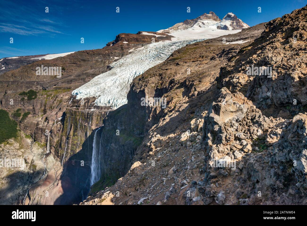 Castano-Overa-Gletscher, Wasserfälle, Monte-Tronador-massiv, Pfad zum Refugio Otto Meiling, Anden Mountains, Nahuel Huapi Natl Park, Patagonien, Argentinien Stockfoto