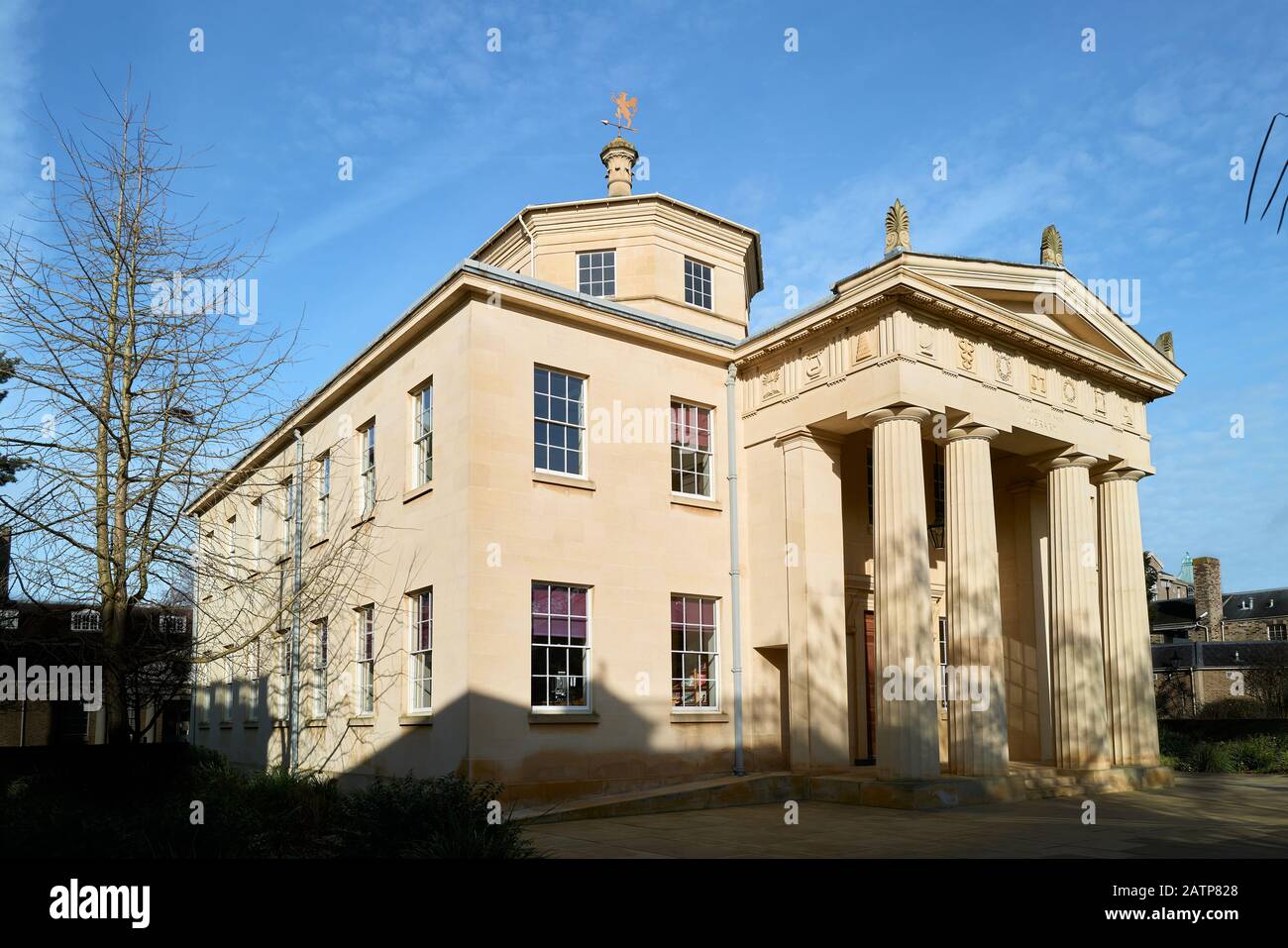 Maitland Robinson Bibliothek am Downing College, Universität Cambridge, England, an einem sonnigen Wintertag. Stockfoto