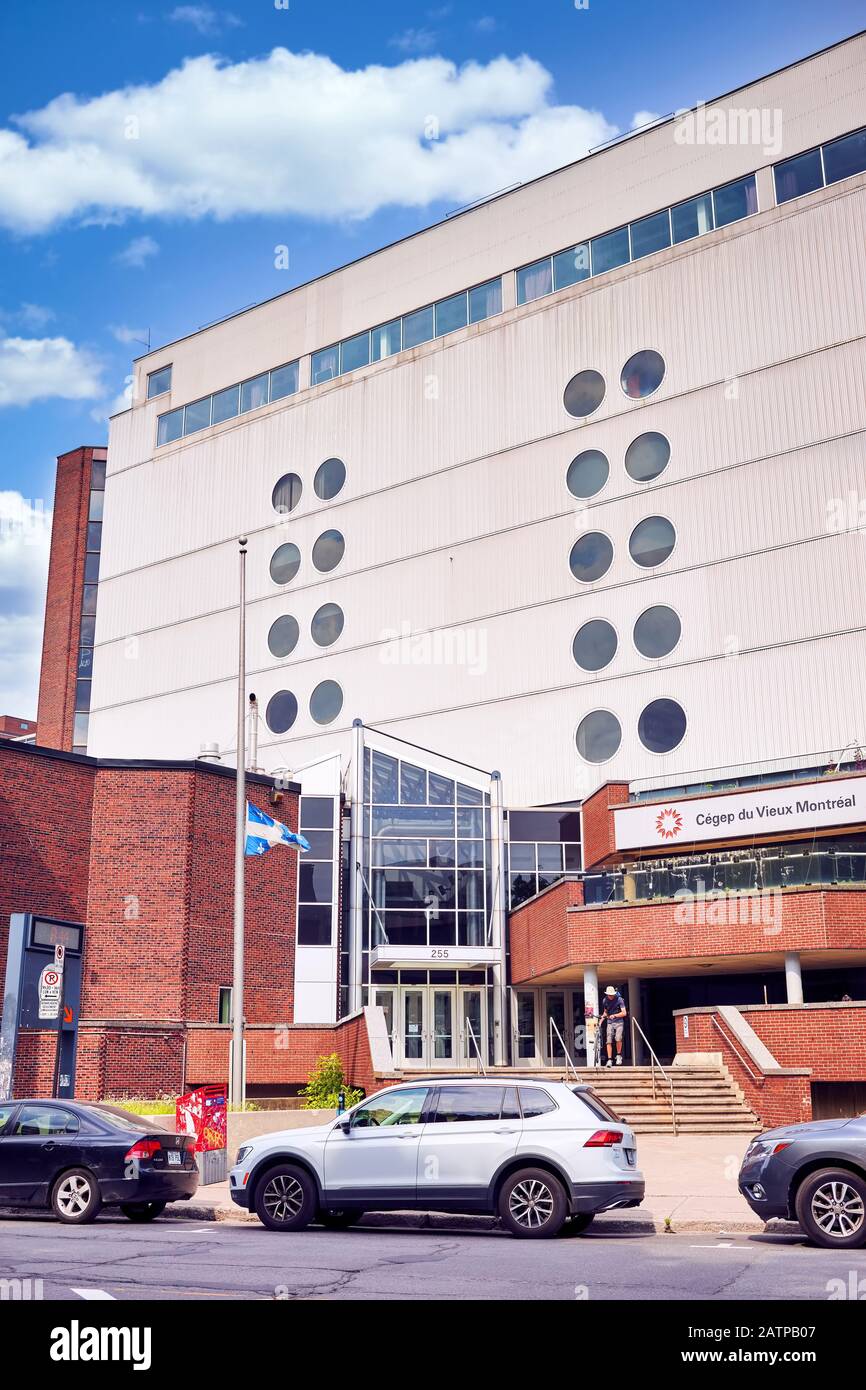 Das Gebäude des CEGEP College of General and Vocational Education School (Cegep du Vieux Montreal) befindet sich in der Ontario Street in Montreal, Kanada Stockfoto