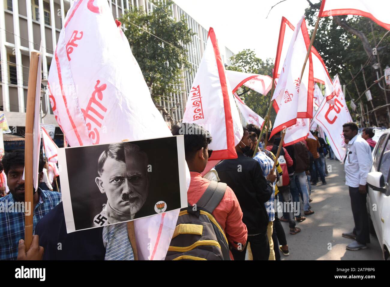 Kolkata, Indien. Februar 2020. Die progressive Students Union organisierte heute eine Protestkundgebung gegen Gebührenerhöhung im Bildungsbereich und auch gegen die Central Govt. Für die Einführung der CAA, NRC, NPR. (Foto von Sukhomoy Sen/Pacific Press) Credit: Pacific Press Agency/Alamy Live News Stockfoto