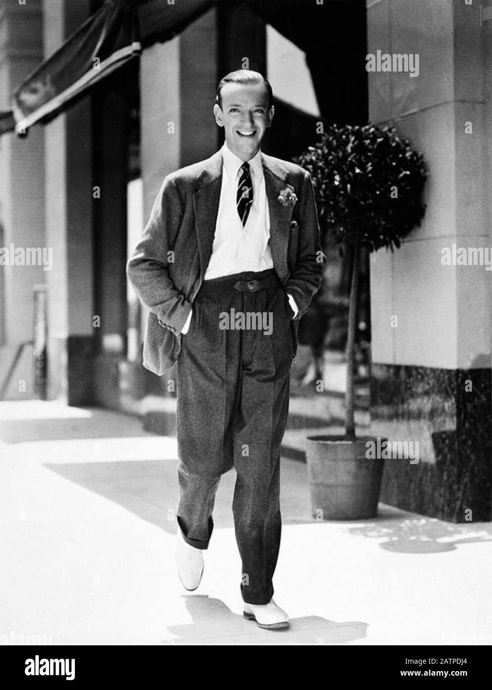 Fred ASTAIRE (1899-1987) amerikanischer Tänzer, Sänger und Filmschauspieler um 1940 Stockfoto