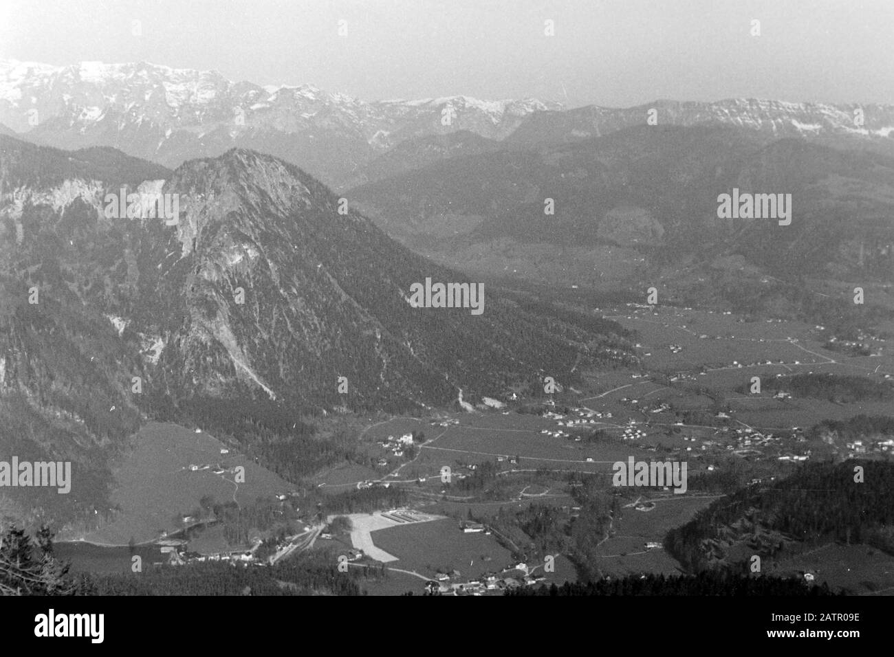 Mit der Seilbahn auf den Jenner, 1957. Aufsteigender Jenner Berg über Seilbahn, 1957. Stockfoto