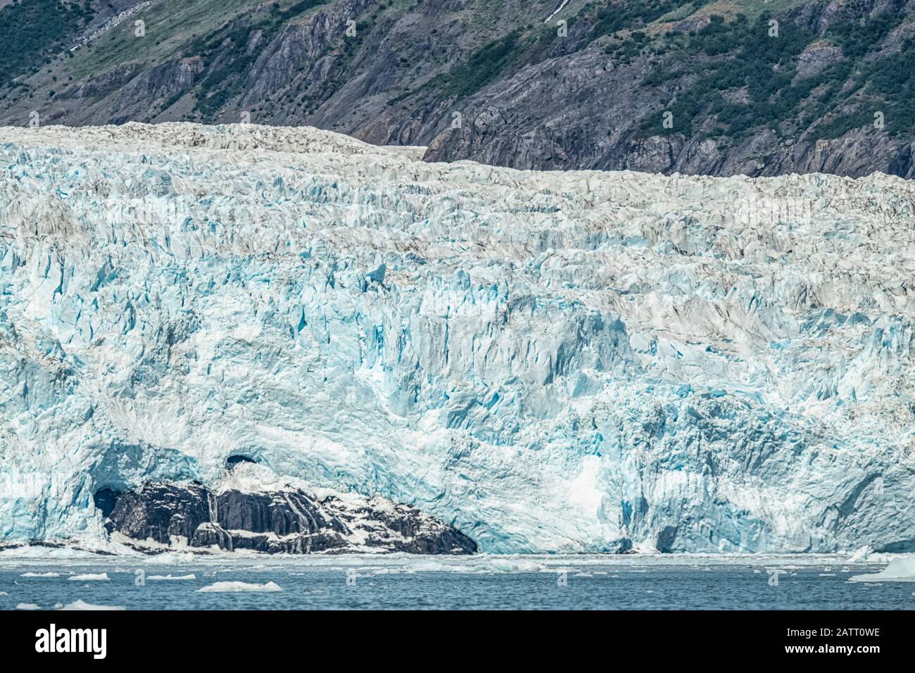 Blick auf einen kitewater Gletscher im Prince William Sound; Alaska, Vereinigte Staaten von Amerika Stockfoto