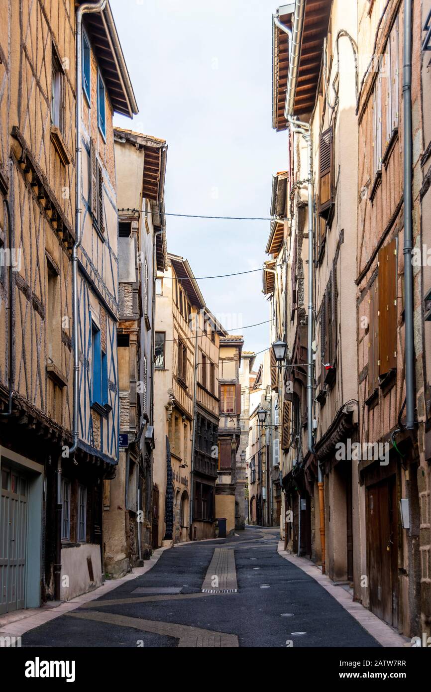 Thiers Besteckhauptstadt, Regionaler Naturpark Livradois Forez, Straße in der Altstadt, Puy de Dome, Auvergne, Frankreich Stockfoto