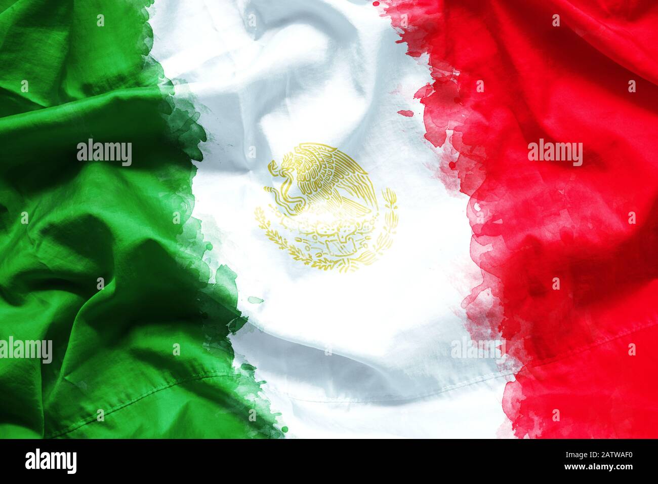 Flagge der Vereinigten Mexikanischen Staaten (Mexiko) mit Aquarellfarbe Pinsel auf Leinwand Stoff, Grunge Stil Stockfoto