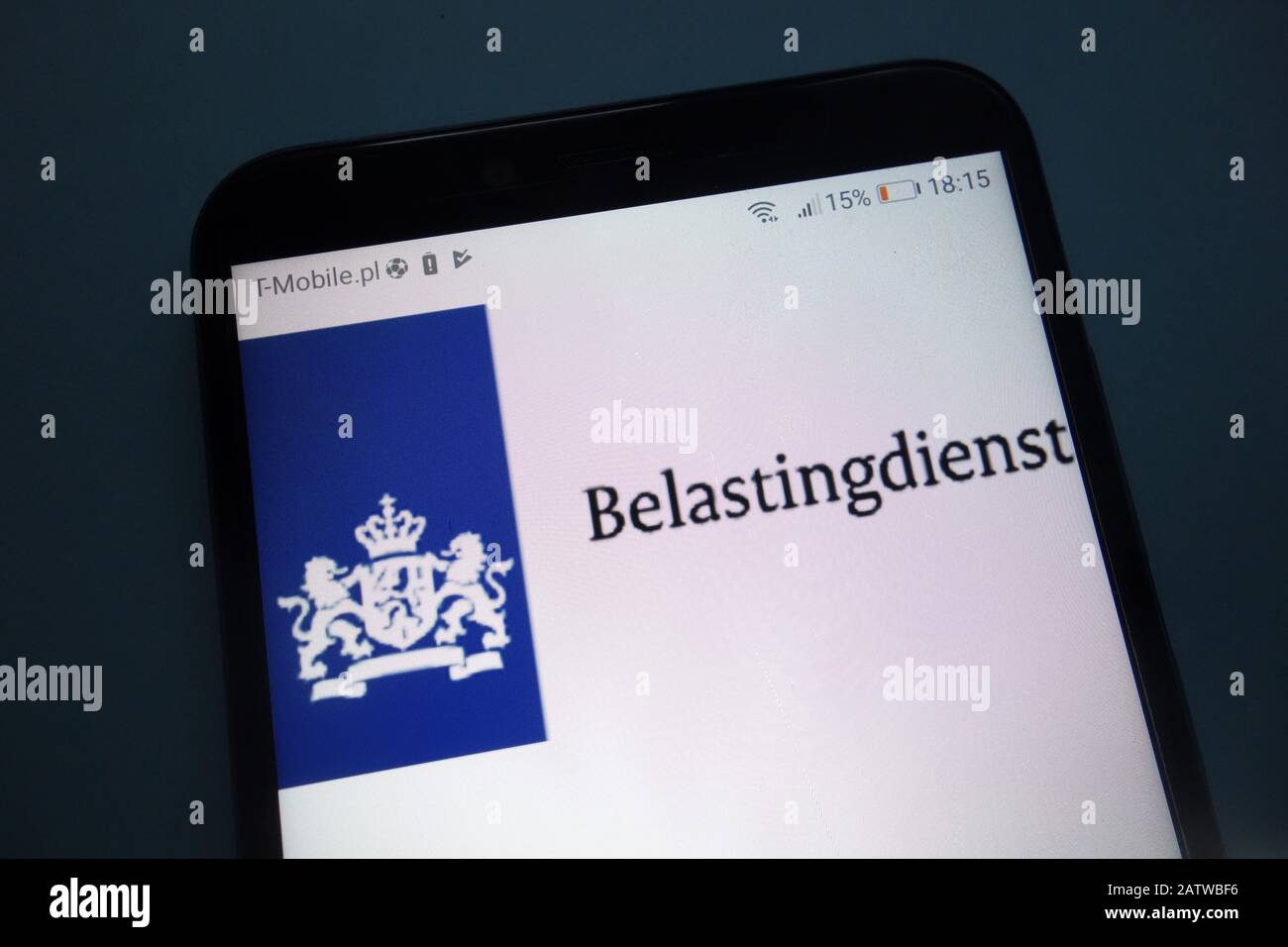 Logo der niederländischen Steuer- und Zollverwaltung (Belastingdienst) auf dem Smartphone Stockfoto