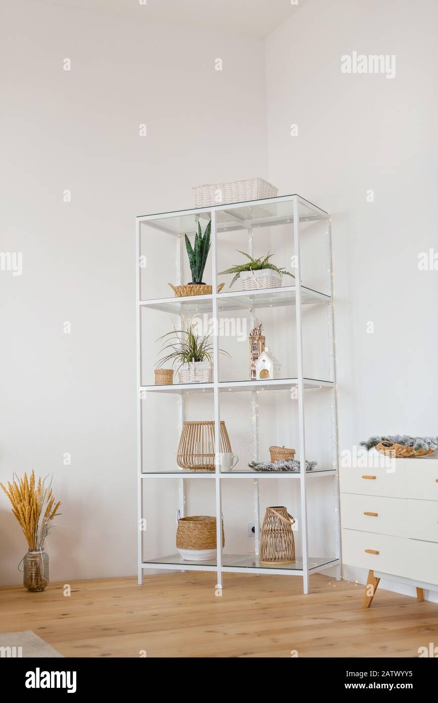 Wohnzimmer Mit Runder Wand Stockfotos Und Bilder Kaufen Alamy