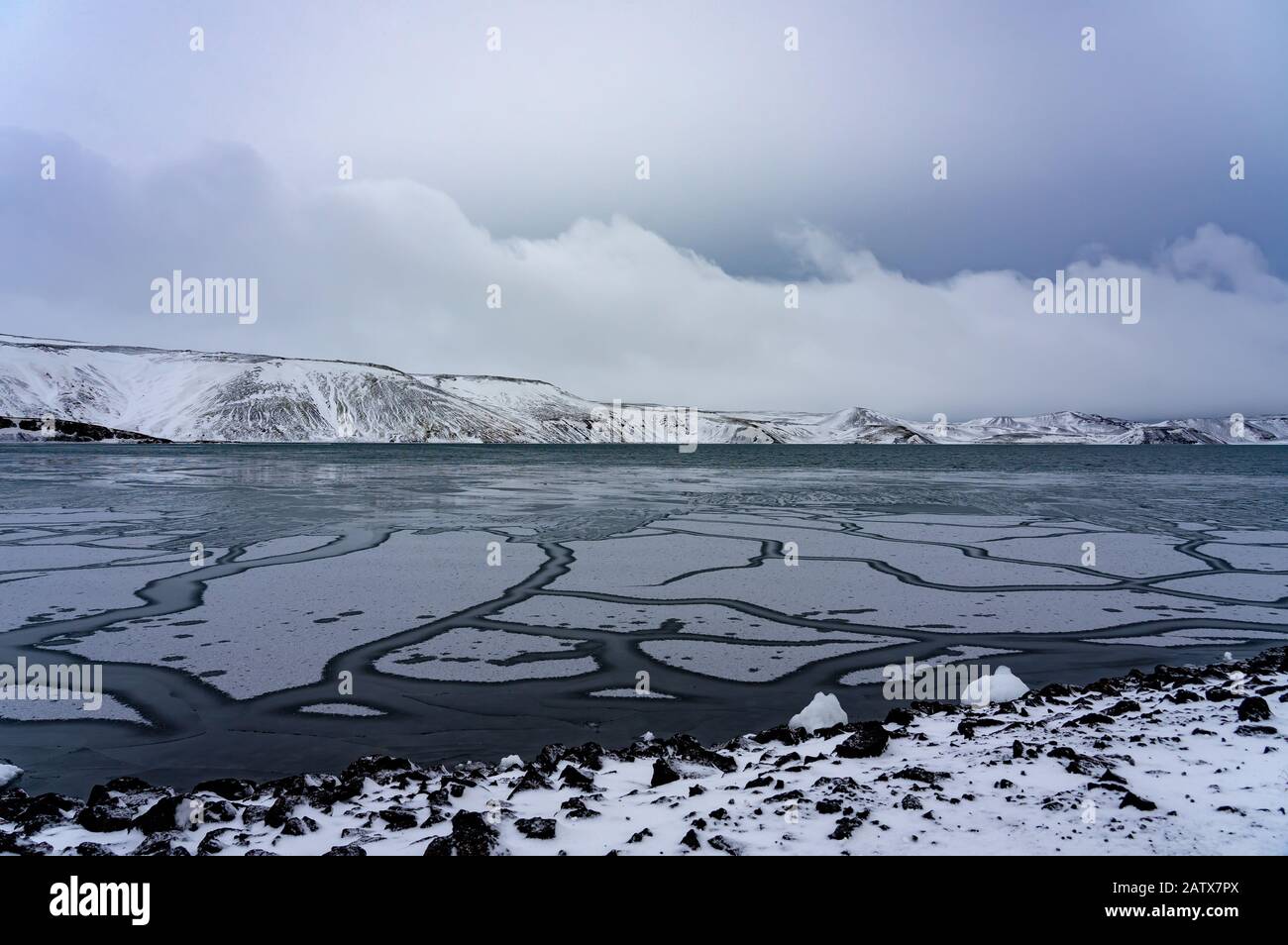 Gefrorener Kleifarvatn See auf der Halbinsel Island Rekjanes Stockfoto