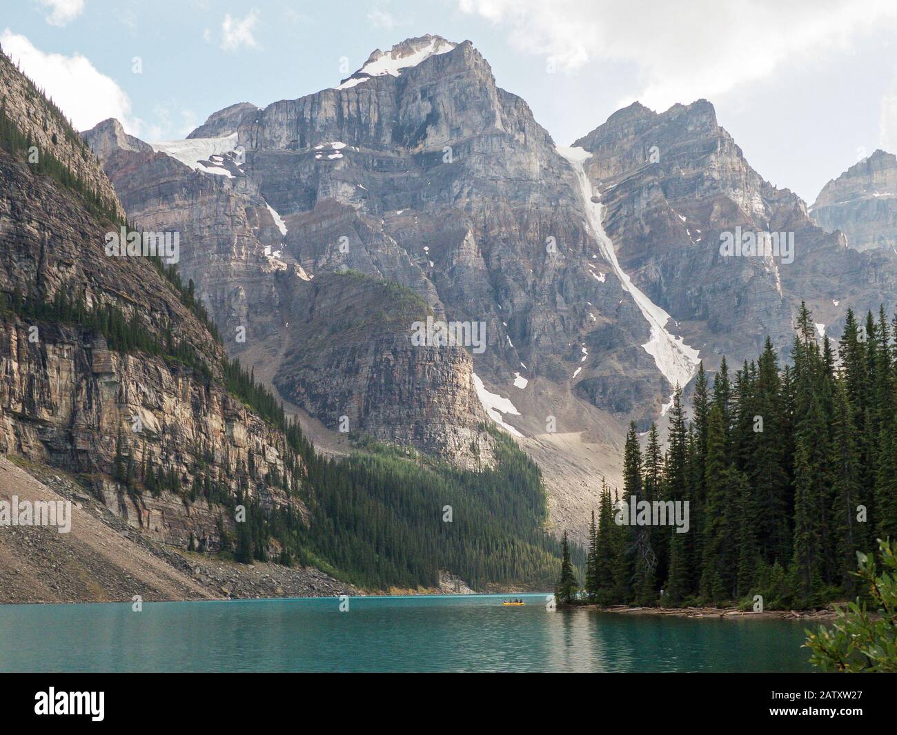 Alberta in Kanada: Die türkisblauen Moraine Lake Stockfoto