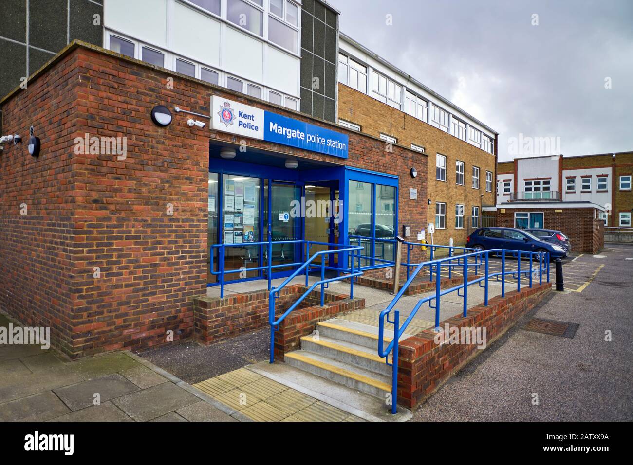 Außenansicht der Kent Polizeistation in Margate Stockfoto