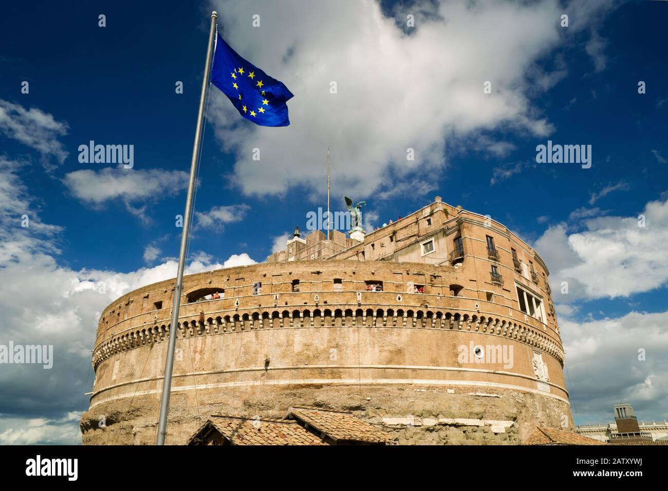 Flagge der Europäischen Union in der Engelsburg, Rom Stockfoto