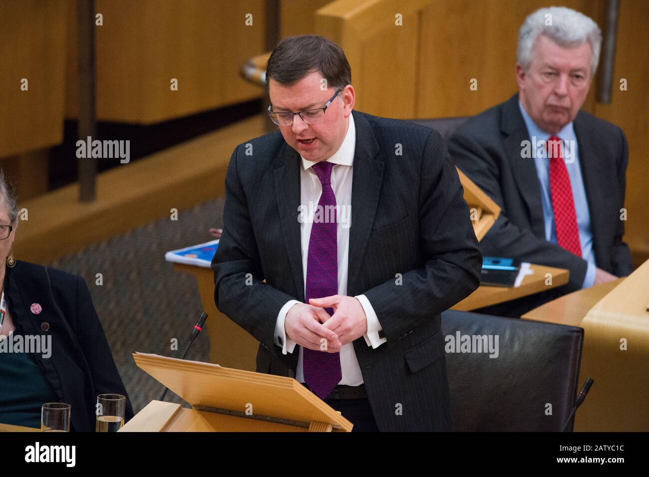 Edinburgh, Großbritannien. Februar 2020. Abgebildet: Colin Smyth MSP - Shadow Secretary for Transport for Scottish Labour. Ministererklärung: Die neue Verkehrsstrategie für Schottland - Schutz unseres Klimas und Verbesserung Des Lebensumfalle Credit: Colin Fisher/Alamy Live News Stockfoto