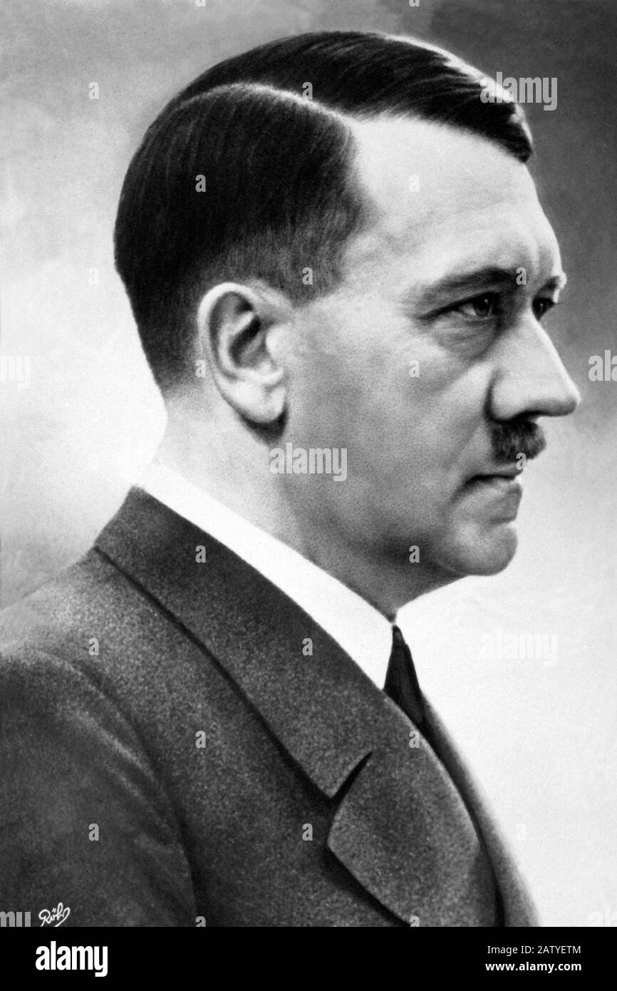 1940: ADOLF HITLER - NAZISMO - NAZISTA - NAZISMUS - NAZI - NAZIST - ZWEITER WELTKRIEG - SECONDA GUERRA MONDIALE - BAFFI - SCHNURRBART - DITTATORE - DIKTATOR - Stockfoto
