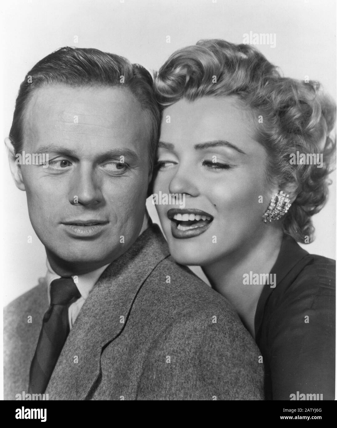 1952 : MARILYN MONROE und RICHARD WIDMARK in DON' T MÜHE ZU KLOPFEN ( La tua bocca brucia ) von Roy Baker , 20th Century Fox pubblicity still - ERZ Stockfoto