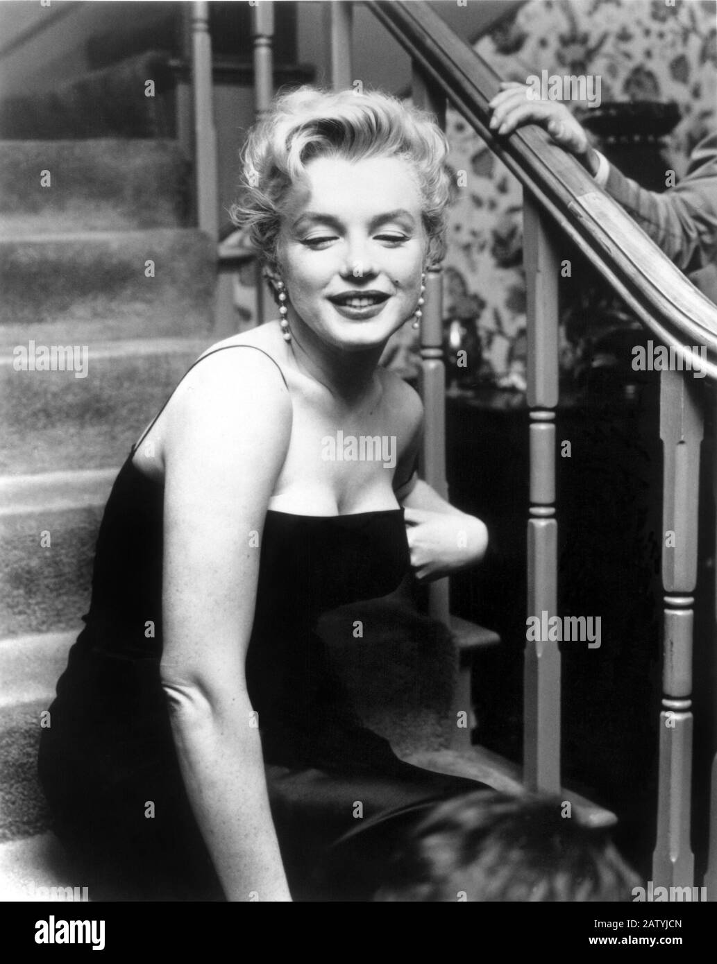 1956 , 9 Februar , New York : MARILYN MONROE ( 1926 - 1962 ) bei der Pressekonferenz wurde im Terrace Room des Plaza Hotel, wo Marilyn und gehalten Stockfoto