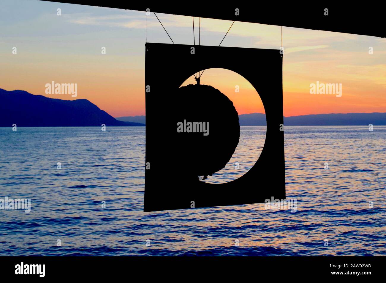 Die Sonne geht auf den Genfersee, Montreux, Kanton Waadt, Schweiz. Stockfoto