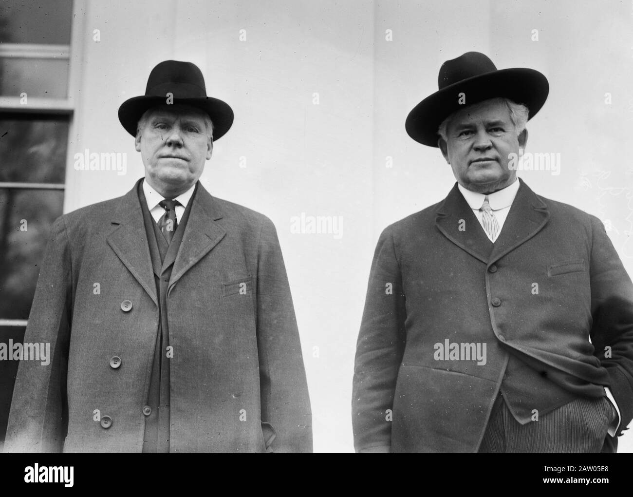 Richter Owen Pierce Thompson aus Jacksonville, Illinois und Henry Thomas Rainey, US-Repräsentantenhaus für Illinois Ca. 1910-1915 Stockfoto