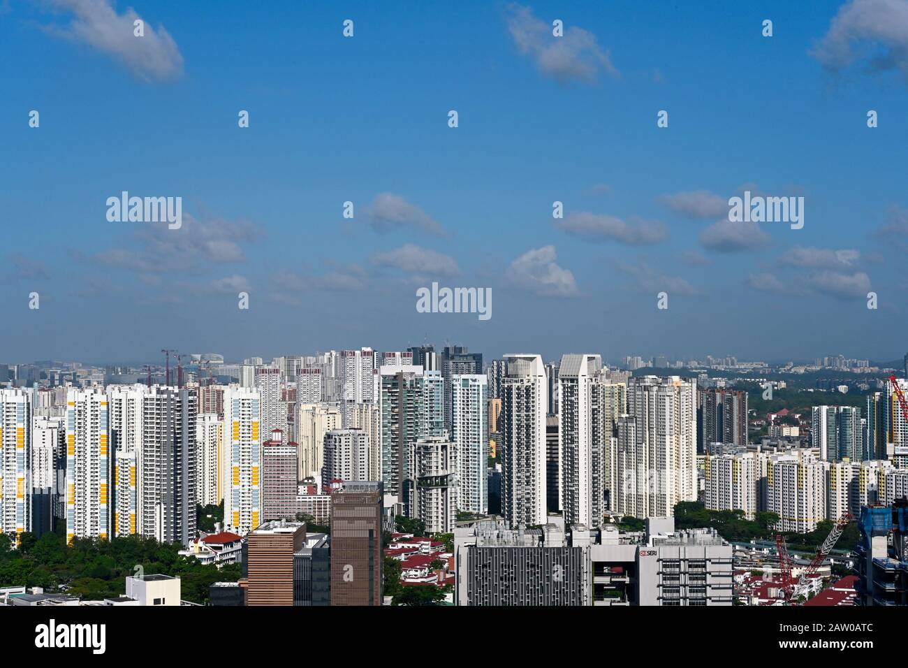 Singapur, singapur - 2020.01.24: Luftansicht auf Wohnanlagen von der Kantonstraße aus Stockfoto