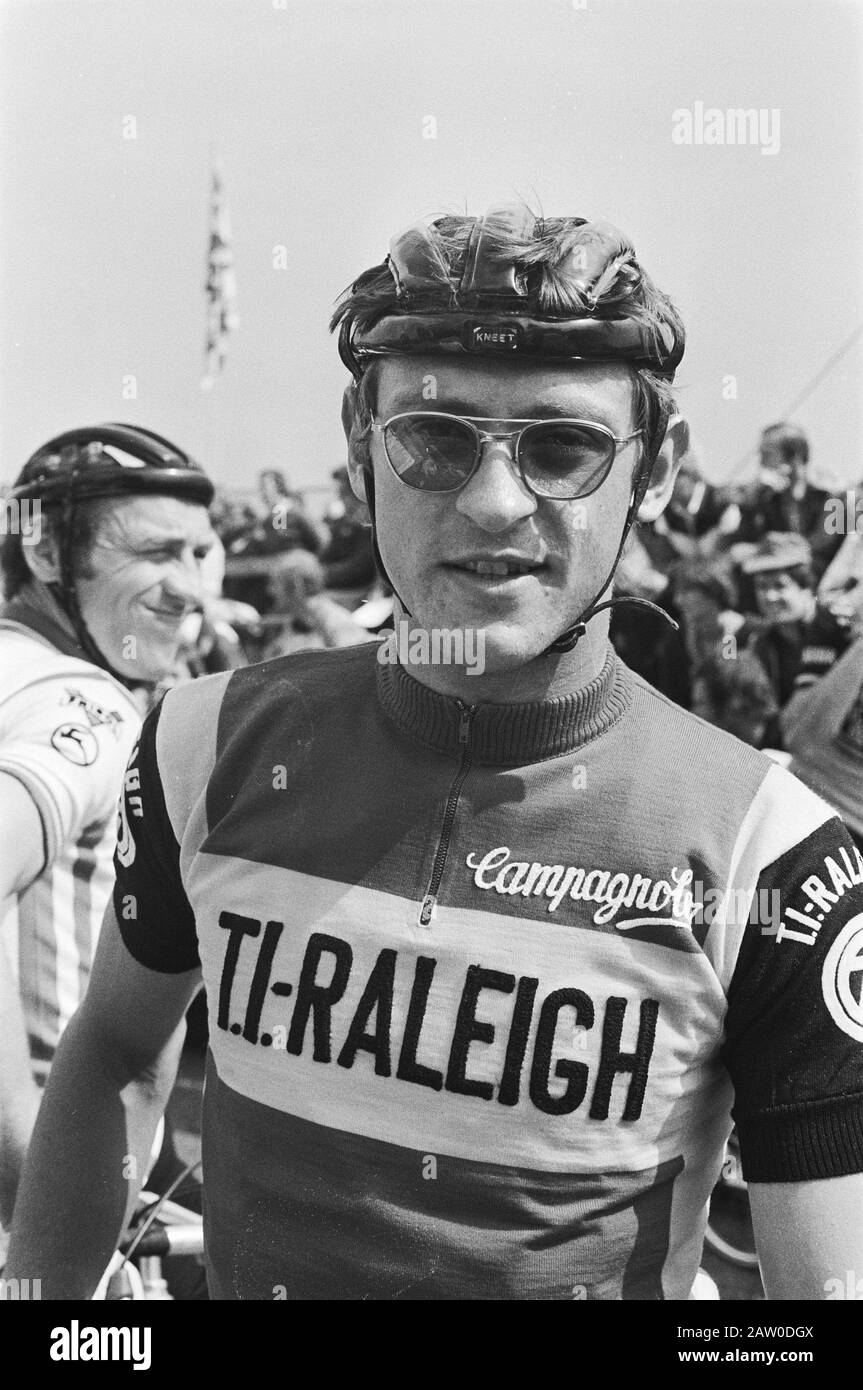 Rad-Nationalprofis in Limburg-Umgebung Gerrie Knetemann Datum: 26. Juni 1977 Ort: Limburger Schlüsselwörter: Sport, Radsport Personenname: Knetemann Gerrie Stockfoto