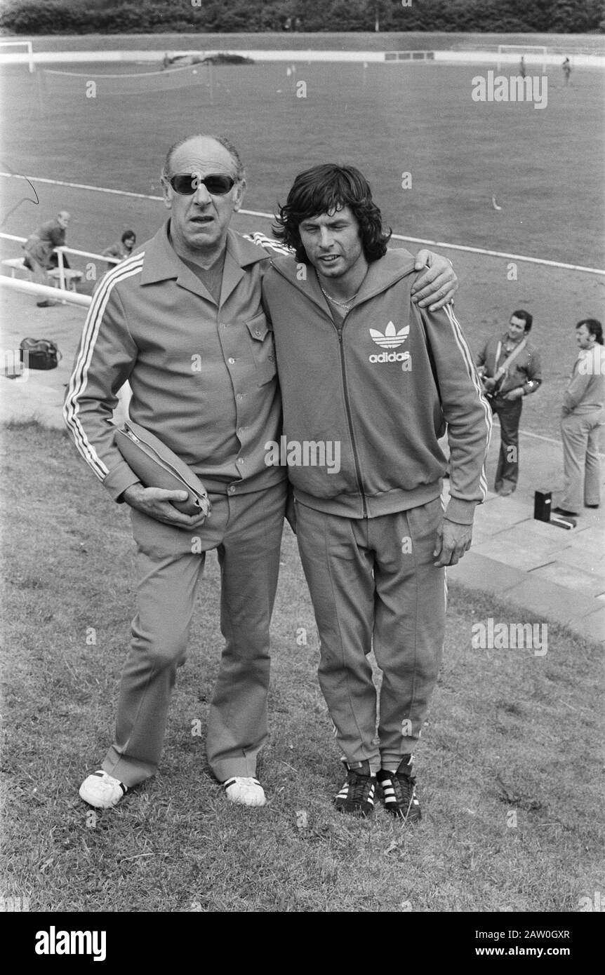 Training Wim Suurbier Fotos Und Bildmaterial In Hoher Aufl sung Alamy