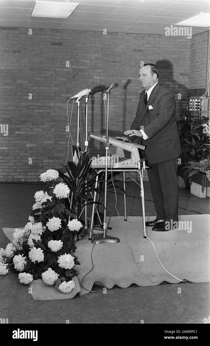 Neues Danlon wurde vom Minister Block Date in Emmen eröffnet: 15. Oktober 1968 Standort: Emmen Keywords: Fabriken, Minister, Eröffnungen Personenname: Danlon The Block Stockfoto