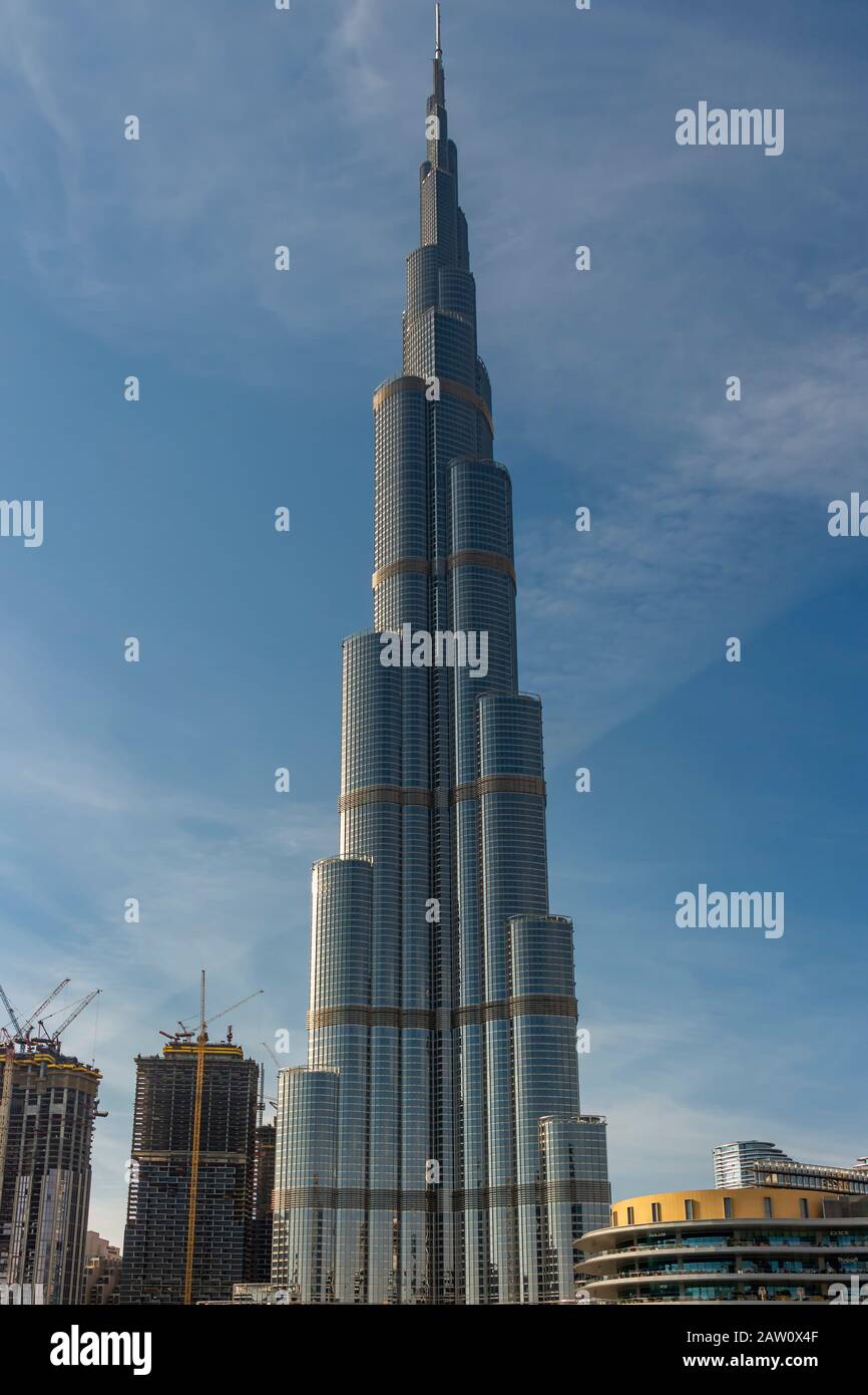 Dubai - 2. Januar 2020: Der Burj Khalifa hält derzeit noch den Rekord für das höchste Gebäude der Welt Stockfoto