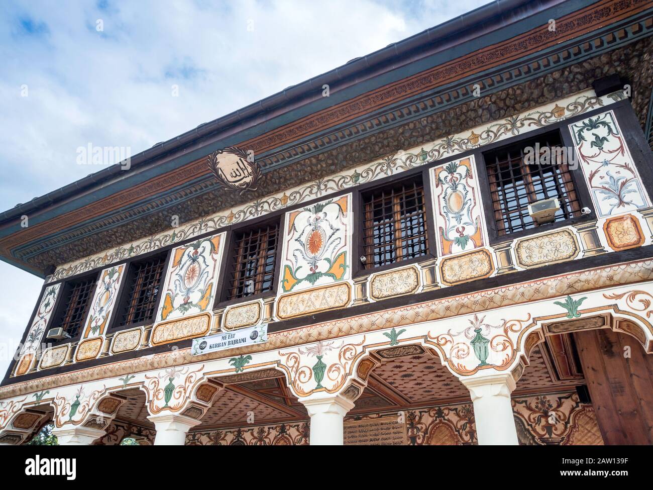 Wandgemälde an der Sarena Dzamija (Bemalte Moschee) in Tetovo, Nord-Mazedonien Stockfoto