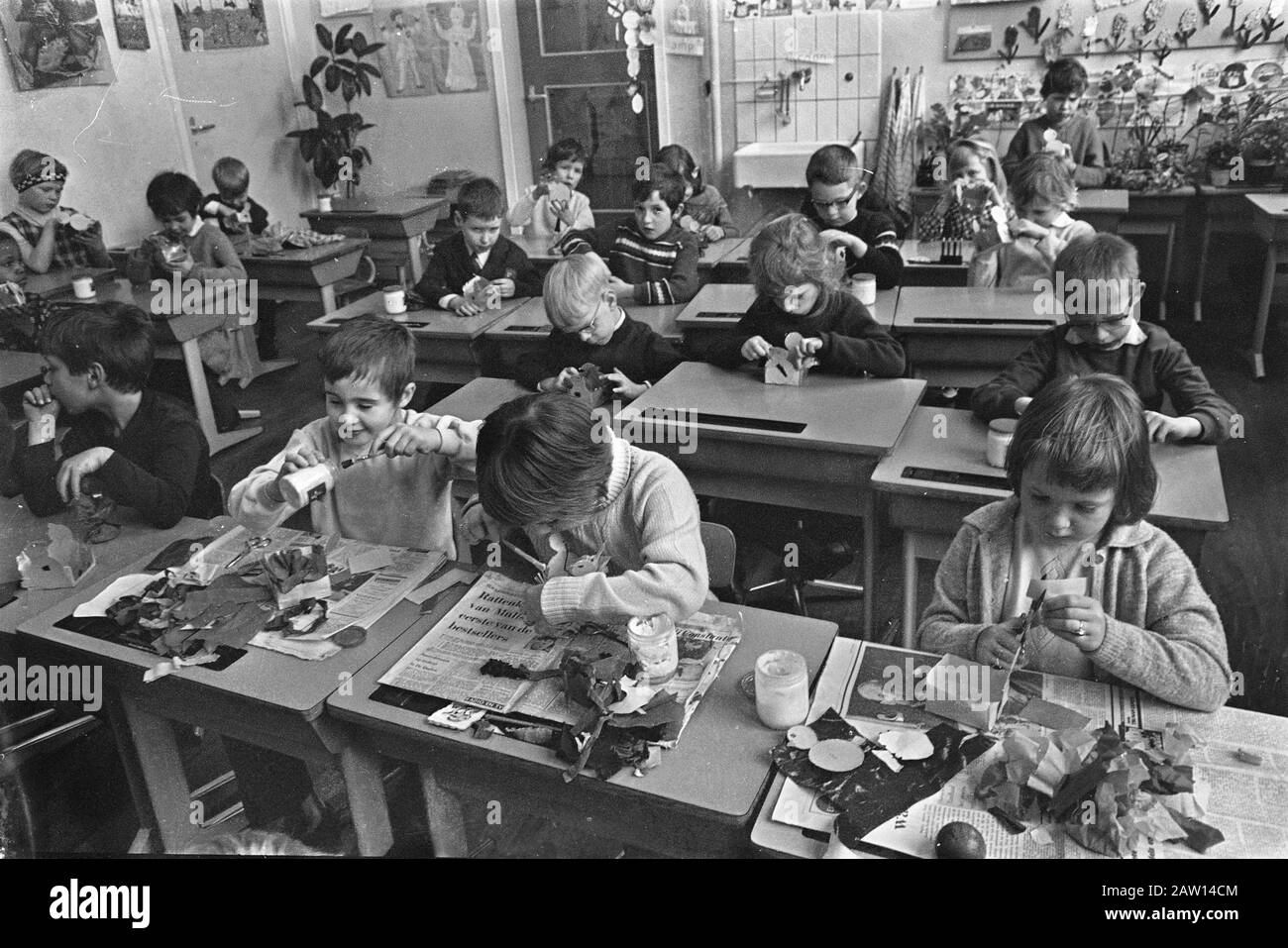 Vorschule der Elisabeth Wolff-Schule am Osterdatum: 22. März 1967 Schlagwörter: Kinder, Klassenzimmer Stockfoto