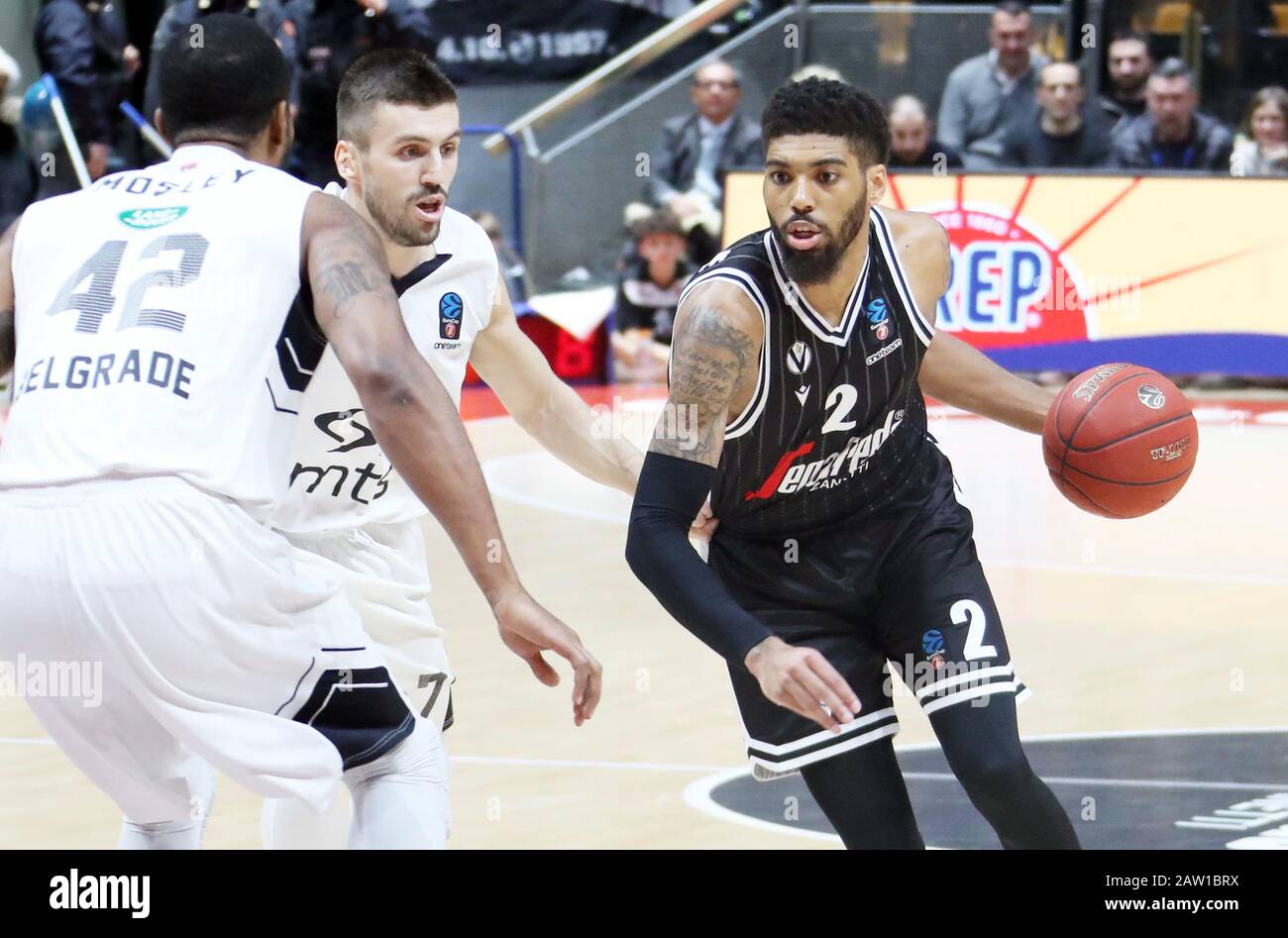 Bologna, Italien. Februar 2020. Devyn Marmor (Virtus segafredo bologna) während Segaftedo Virtus Bologna vs. Partizan Nis Belgrado, Basketball EuroCup Championship in Bologna, Italien, 5. Februar 2020 Credit: Independent Photo Agency/Alamy Live News Stockfoto
