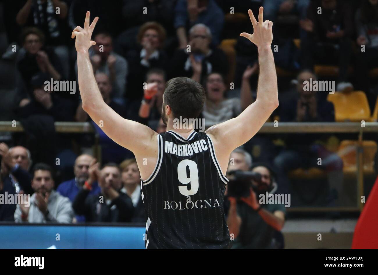Bologna, Italien. Februar 2020. Stefan markovic (Virtus segafredo bologna) während Segaftedo Virtus Bologna vs. Partizan Nis Belgrado, Basketball EuroCup Championship in Bologna, Italien, 5. Februar 2020 Credit: Independent Photo Agency/Alamy Live News Stockfoto