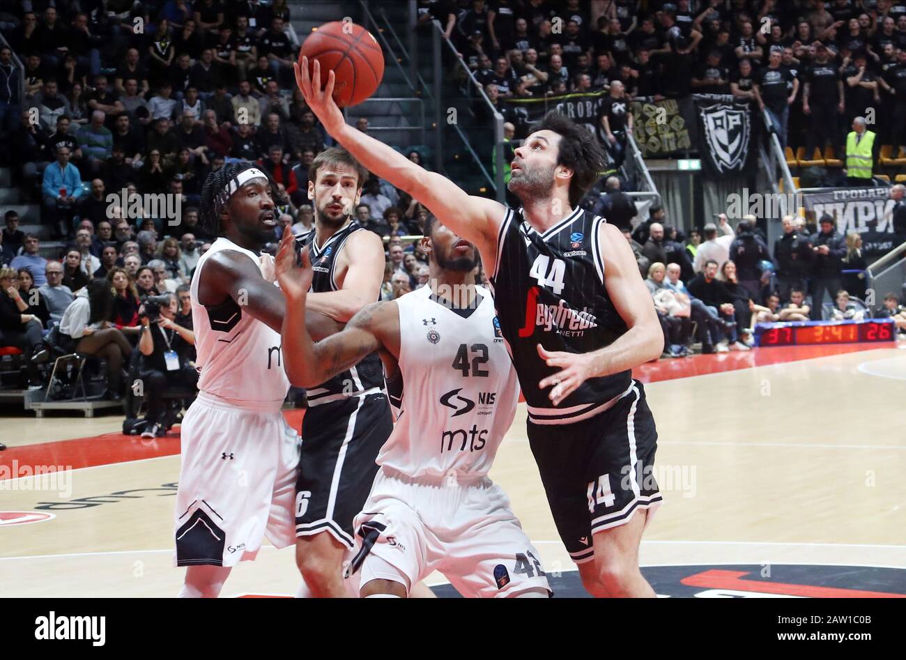 Bologna, Italien. Feb. 2020. Milos teodosic (Virtus segafredo bologna) während Segaftedo Virtus Bologna vs. Partizan Nis Belgrado, Basketball EuroCup Championship in Bologna, Italien, 5. Februar 2020 Credit: Independent Photo Agency/Alamy Live News Stockfoto