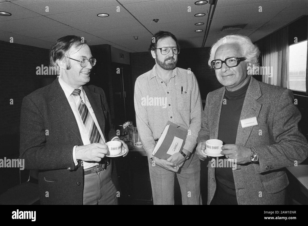 Mission Bildungsministerium und Wissenschaftsministerium. Schulverbesserungskonferenz Datum: 15. Januar 1982 Stockfoto