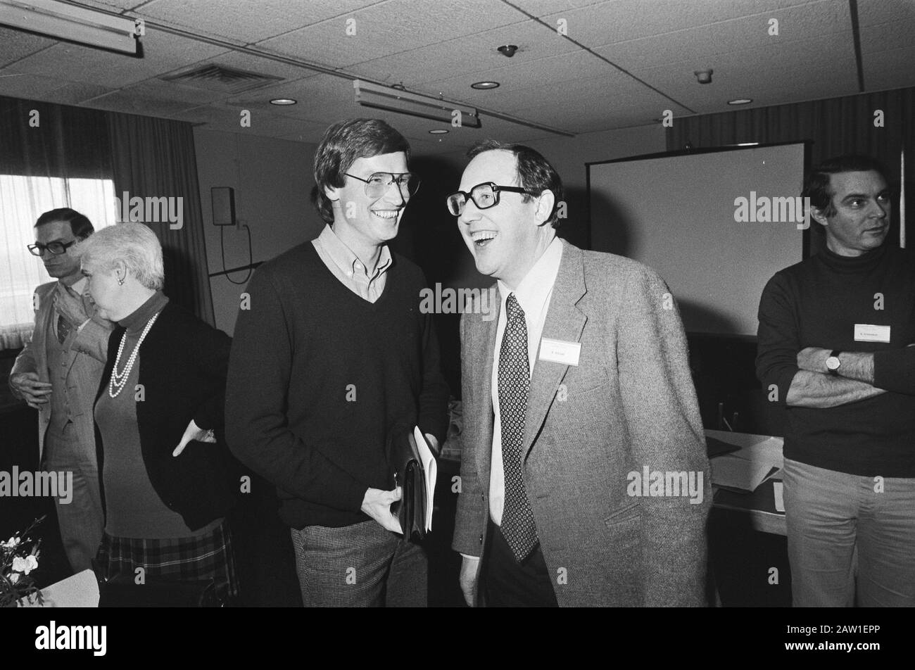 Mission Bildungsministerium und Wissenschaftsministerium. Schulverbesserungskonferenz Datum: 15. Januar 1982 Stockfoto
