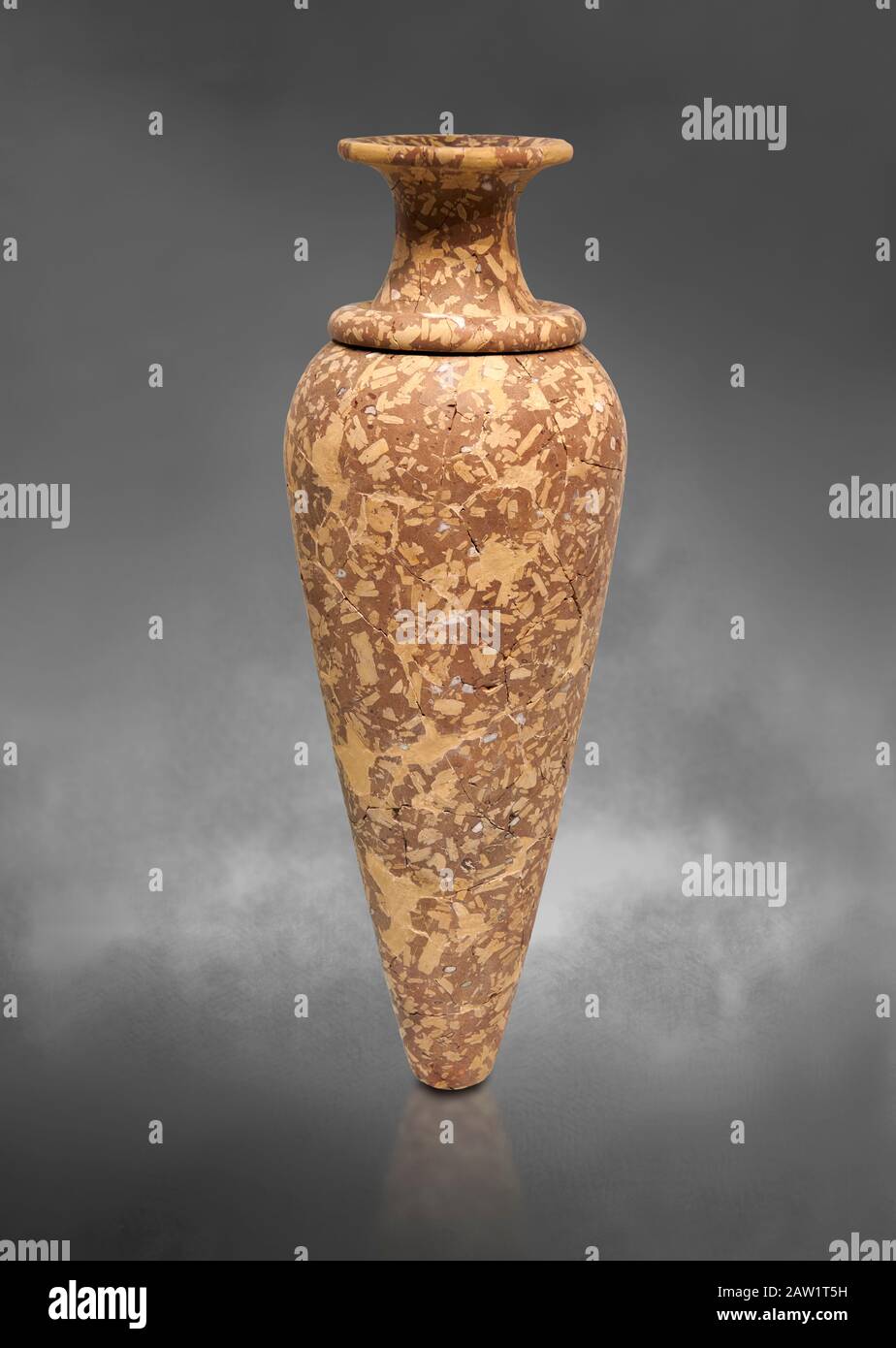 Minoisches Steingefäß, Zakros Centralheilstätte Komplex 1500-1400 v. Chr.; Archäologisches Museum Heraklion, grauer Hintergrund. Stockfoto