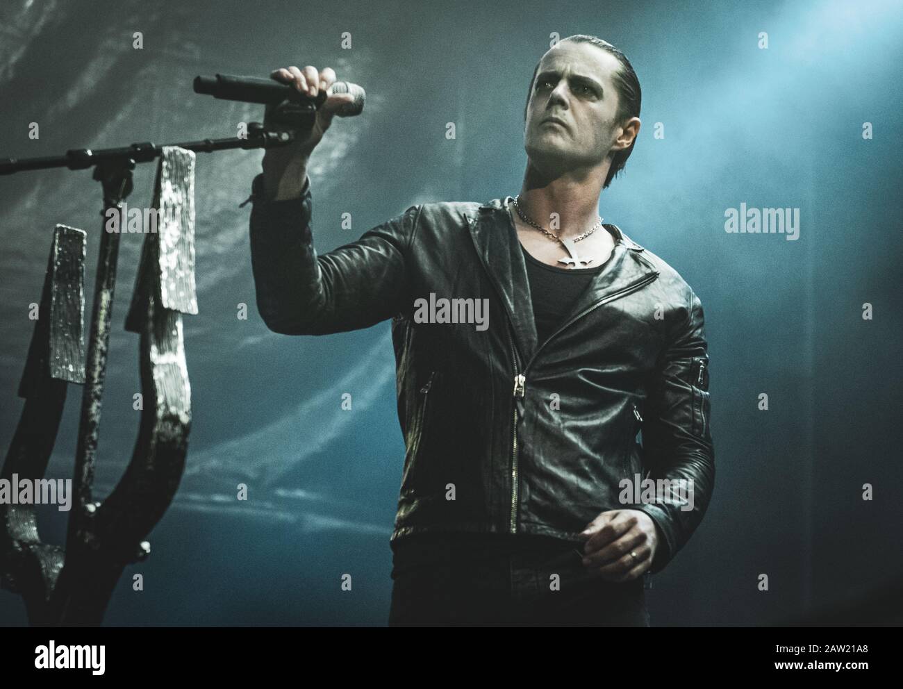 Kopenhagen, Dänemark. 23. 2018. Die norwegische Black-Metal-Band Satyricon führt ein Live-Konzert während des dänischen Heavy-Metal-Festivals Copenhell 2018 in Kopenhagen durch. Hier ist Sänger Satyrs live auf der Bühne zu sehen. (Foto: Gonzales Foto - Nikolaj Bransholm). Stockfoto