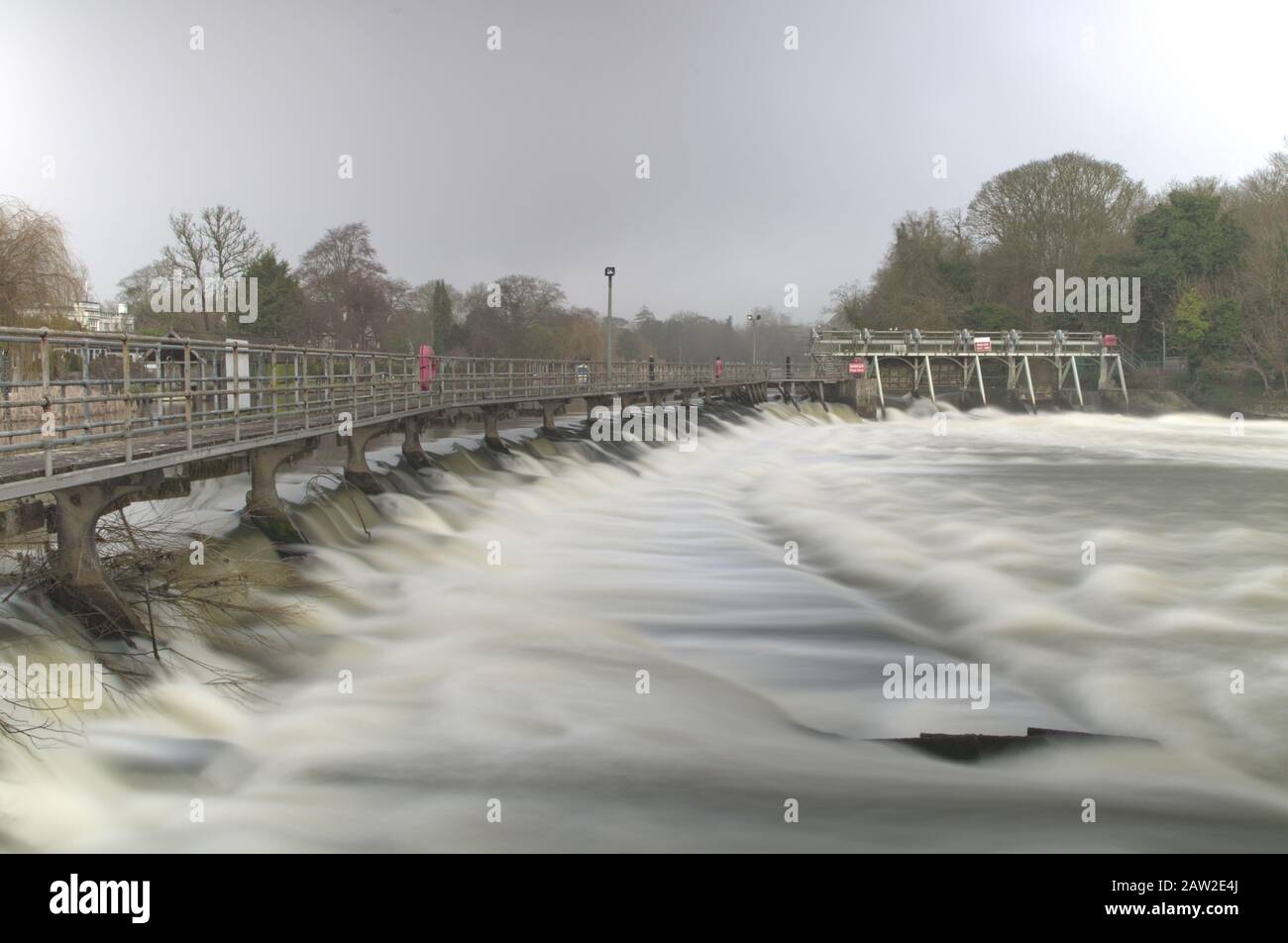 Boulter's Weir, Maidenhead Stockfoto