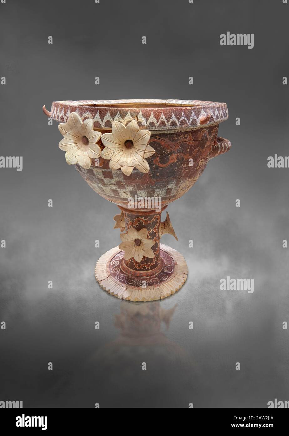 Luxuriöse Minoische Kamares Banqueting Ware Krater reich dekoriert mit appiique Liliies, Phaistos 1800-1700 v. Chr.; Heraklion Archäologisches Museum, graue BA Stockfoto