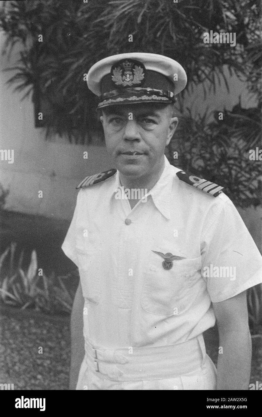 Oberst W.H. Tetering-Kopf N.L.D. Porträt von Oberst W.H. Tetering, Kopf-NLD-Anmerkung: TYPO? Marineluftverkehr? Datum: Juli 1946 Ort: Indonesien Niederländisches Ostindien Stockfoto