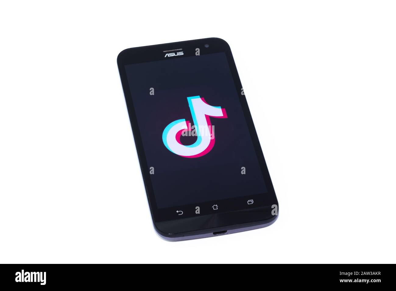 Kouvola, Finnland - 23. Januar 2020: TikTok App-Logo auf dem Bildschirm des Smartphones Asus Stockfoto