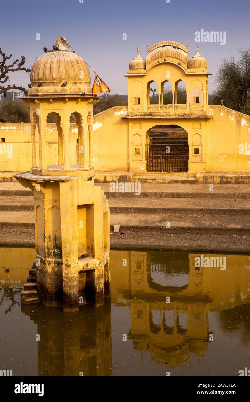 Indien, Rajasthan, Shekhawati, Mandawa, historischer Jhalara künstlich anbauter Reservoir am Stadtrand Stockfoto