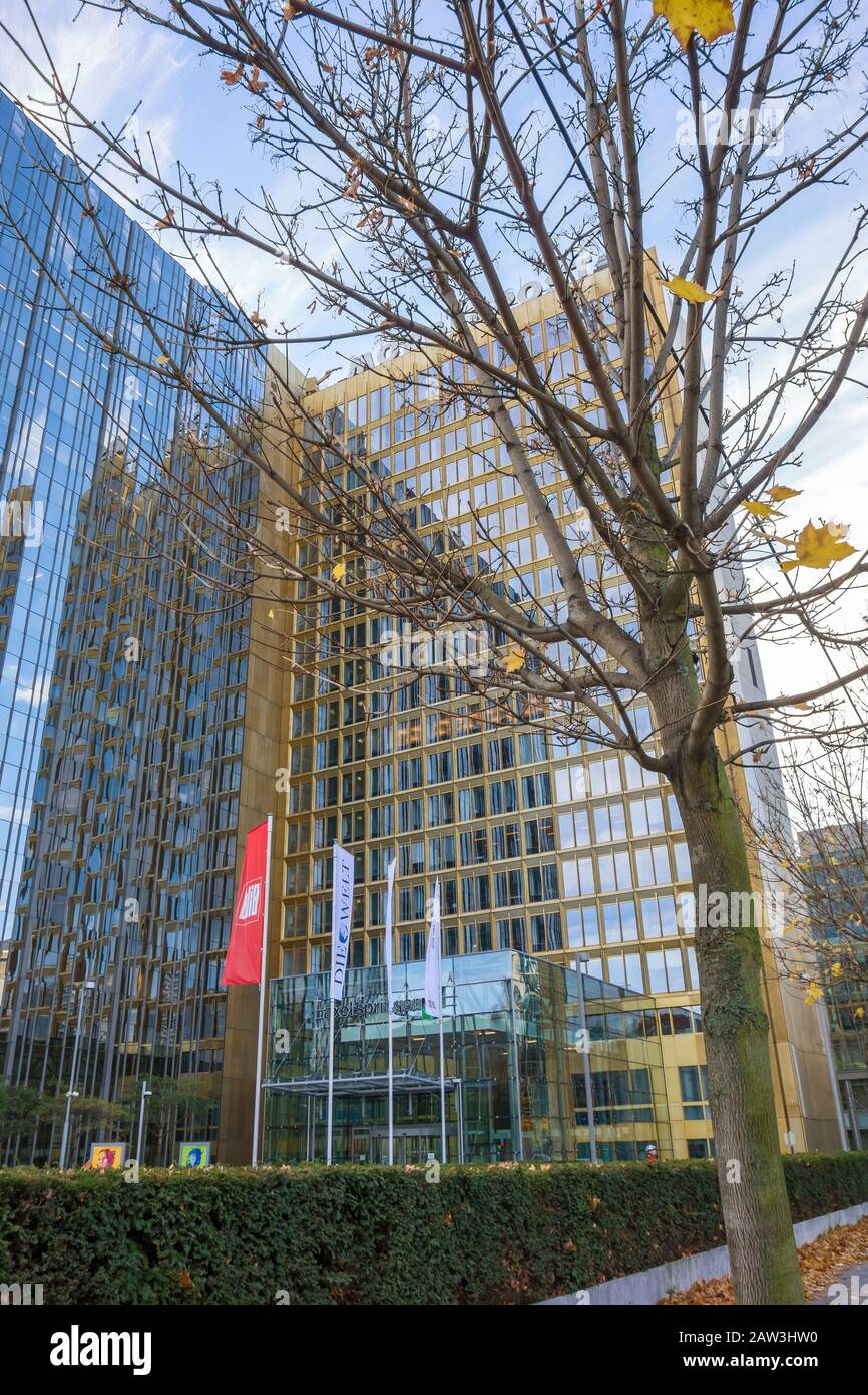 Berlin, Deutschland - 26. Oktober 2013: Sitz des Axel Springer Verlages (Axel Springer Verlag), Berlin. Stockfoto