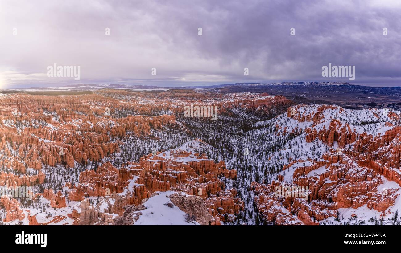 Bewölkt Sonnenuntergang im Bryce Canyon National Park Stockfoto
